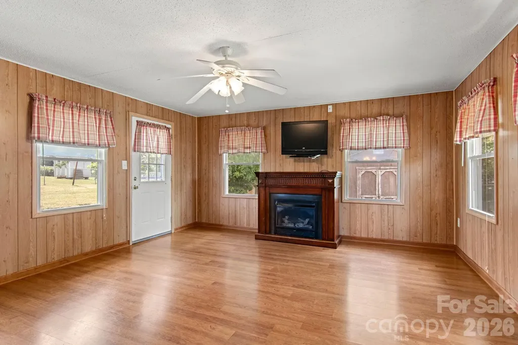307 Somerset Drive Kings Mountain NC 28086