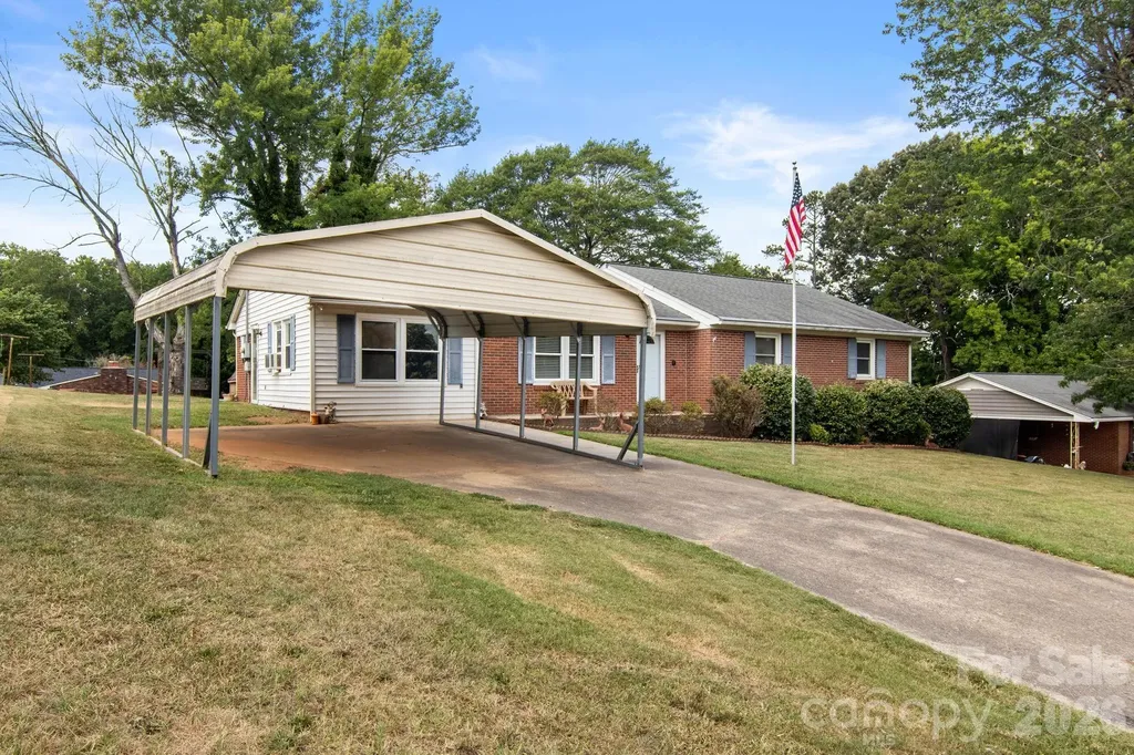 307 Somerset Drive Kings Mountain NC 28086