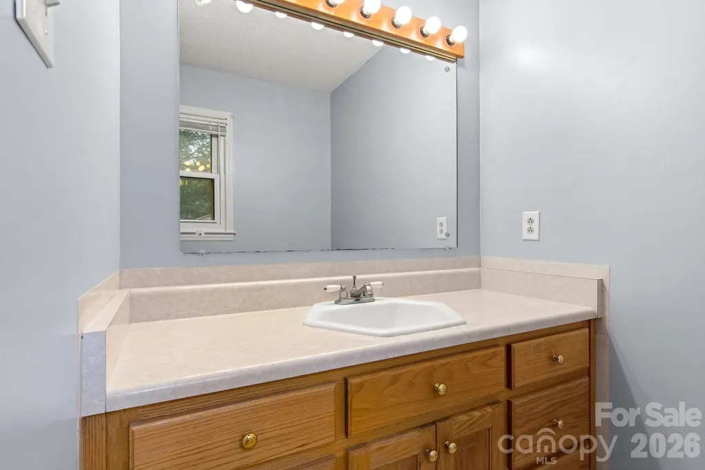 307 Somerset Drive Kings Mountain NC 28086