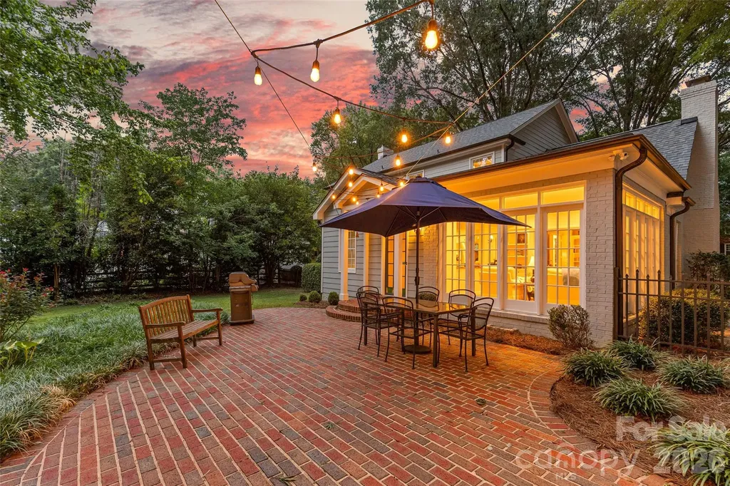 2501 Valencia Terrace Charlotte NC 28226