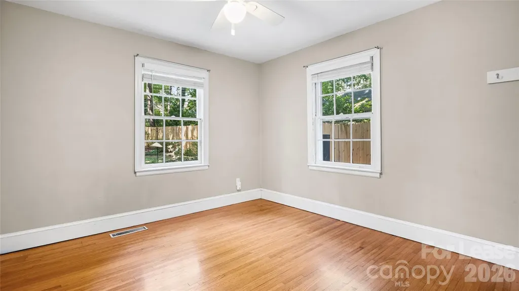 2126 Arnold Drive Charlotte NC 28205