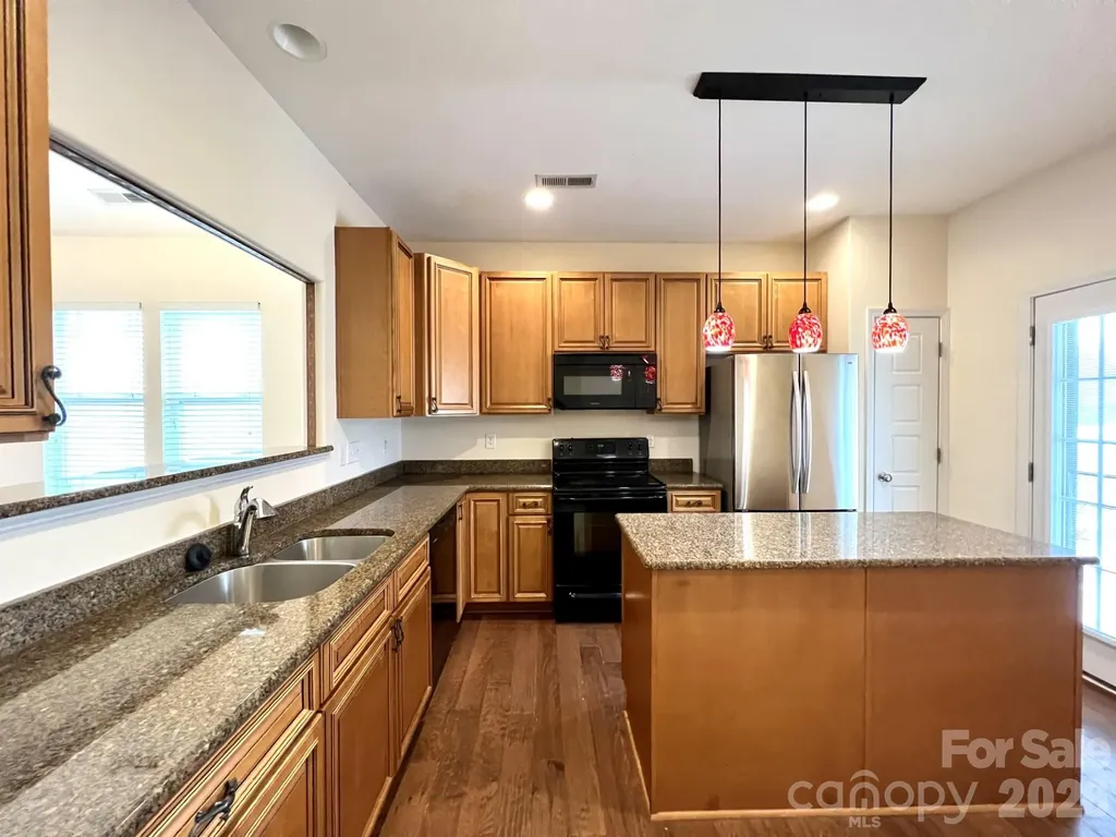 11017 Hat Creek Lane Kannapolis NC 28036