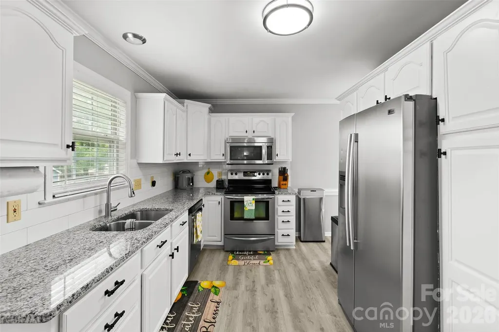 1005 Lisa Run Drive Kernersville NC 27284