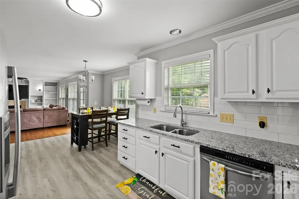 1005 Lisa Run Drive Kernersville NC 27284