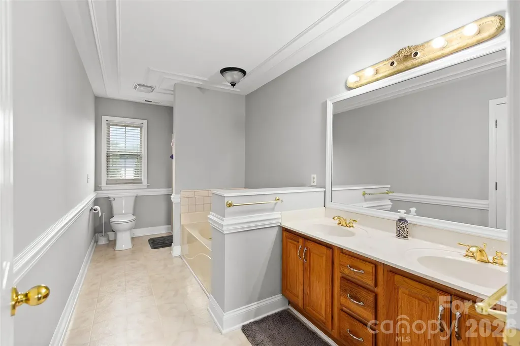1005 Lisa Run Drive Kernersville NC 27284