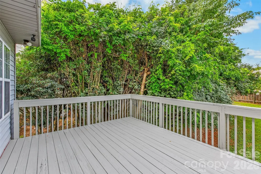 1005 Lisa Run Drive Kernersville NC 27284