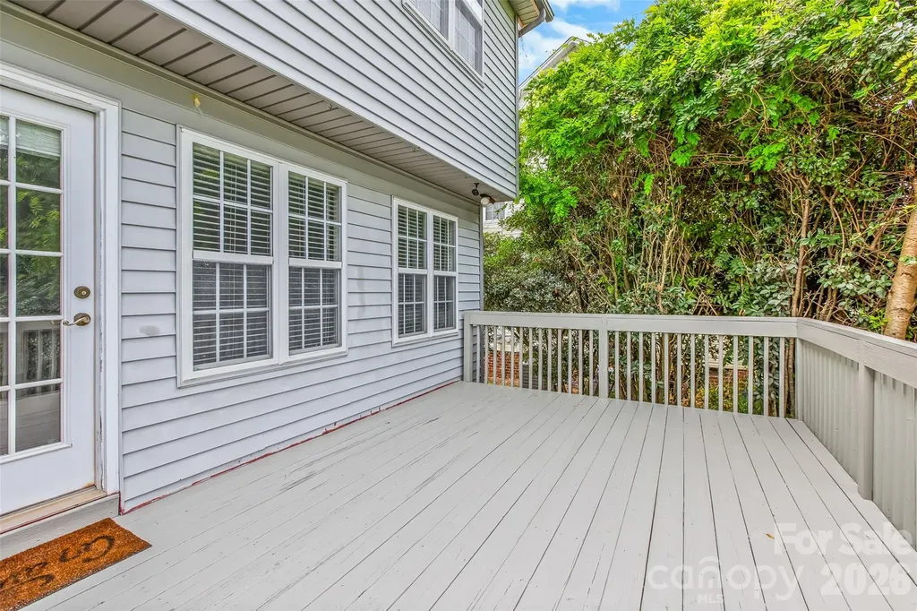 1005 Lisa Run Drive Kernersville NC 27284