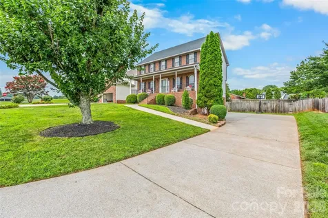 1005 Lisa Run Drive Kernersville NC 27284