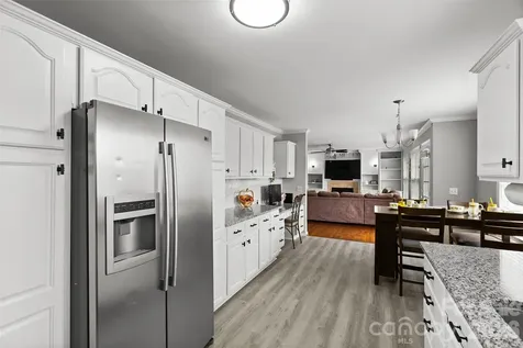 1005 Lisa Run Drive Kernersville NC 27284