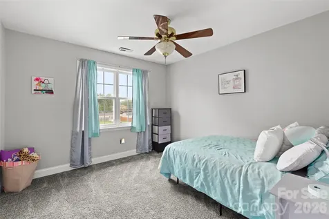 1005 Lisa Run Drive Kernersville NC 27284