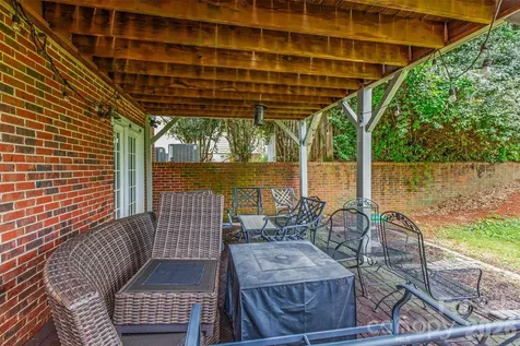 1005 Lisa Run Drive Kernersville NC 27284