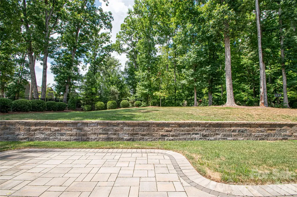 324 Eden Hollow Lane Matthews NC 28104