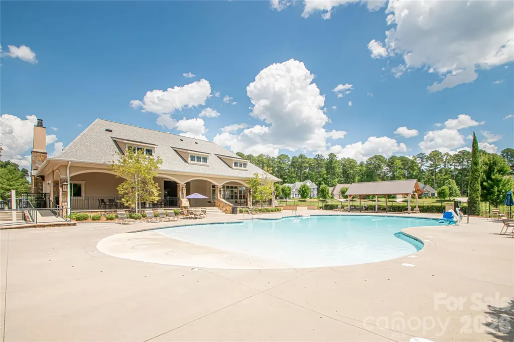324 Eden Hollow Lane Matthews NC 28104