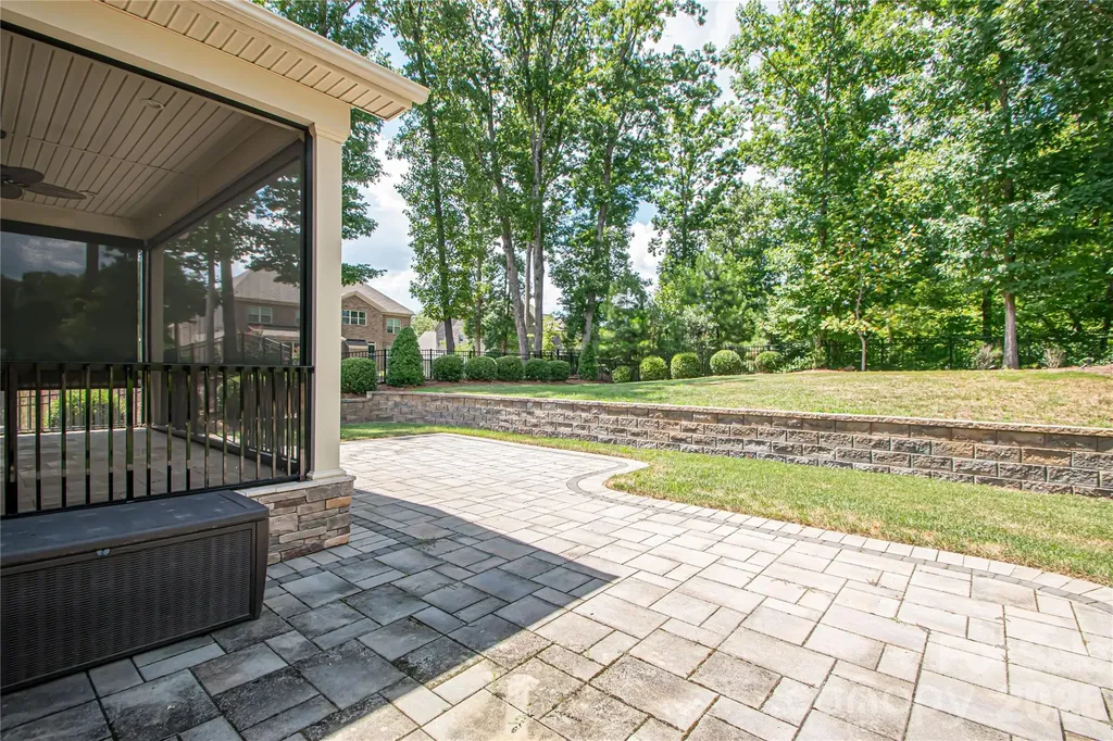 324 Eden Hollow Lane Matthews NC 28104