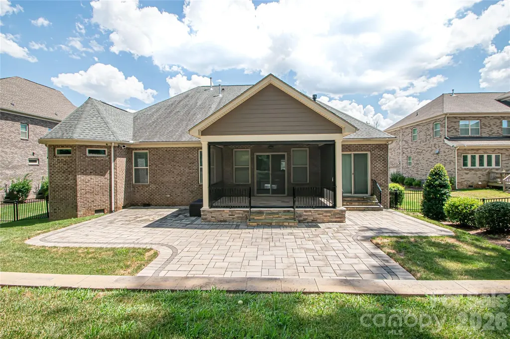 324 Eden Hollow Lane Matthews NC 28104