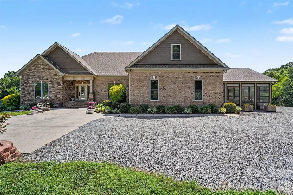 5702 Army Road Marshville NC 28103