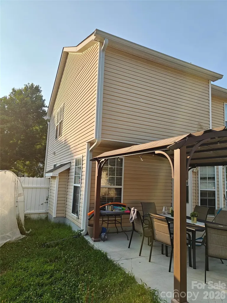 9026 Shenington Place Charlotte NC 28216