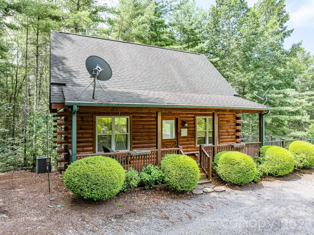 1191 Scenic Vista Drive Nebo NC 28761