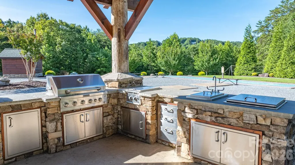 1191 Scenic Vista Drive Nebo NC 28761