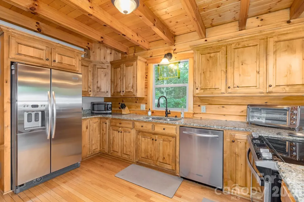 1191 Scenic Vista Drive Nebo NC 28761