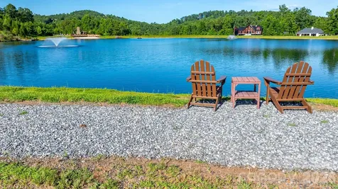 1191 Scenic Vista Drive Nebo NC 28761
