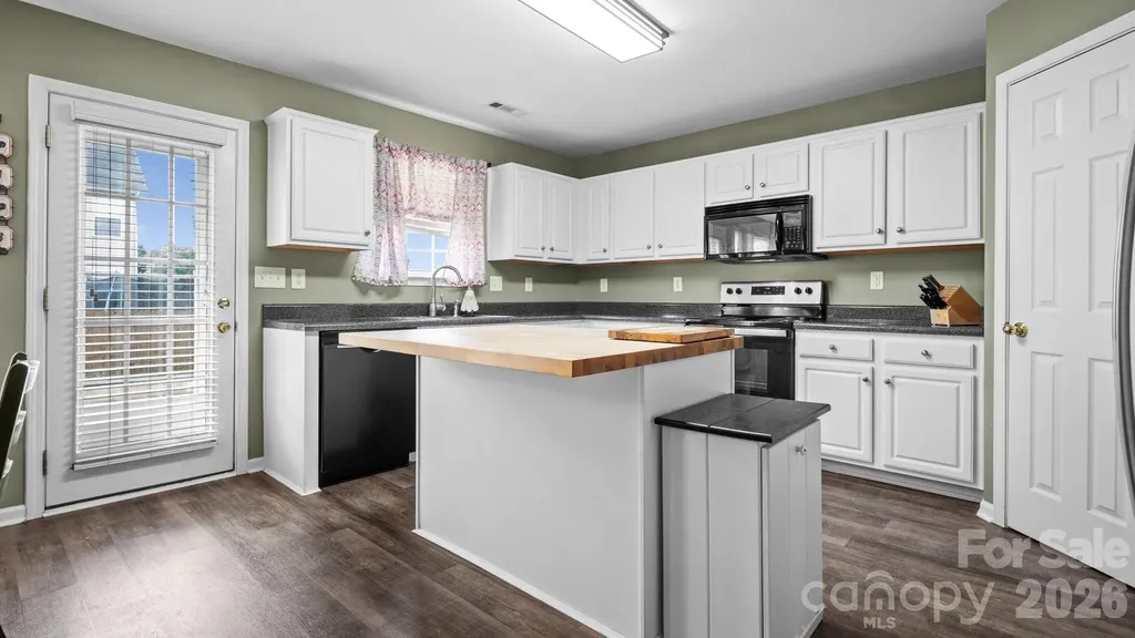 208 Elrosa Road Mooresville NC 28115