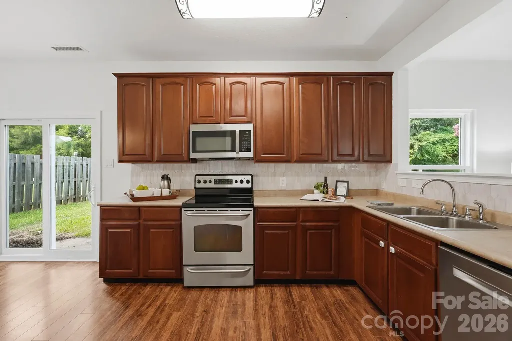 12821 Silvaire Farm Road Charlotte NC 28278