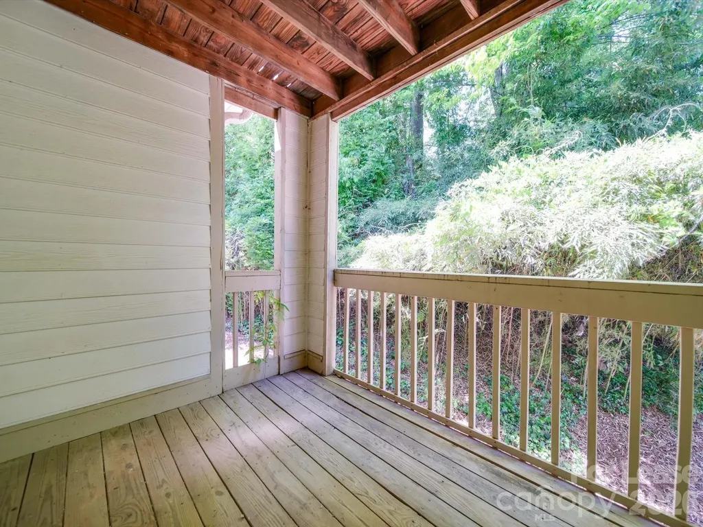 1052 Churchill Downs Court Charlotte NC 28211