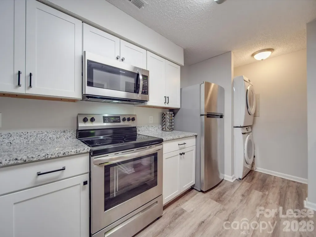 1052 Churchill Downs Court Charlotte NC 28211
