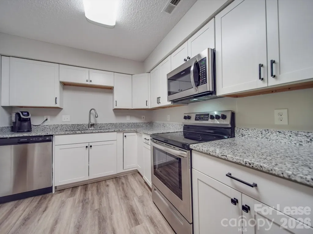 1052 Churchill Downs Court Charlotte NC 28211