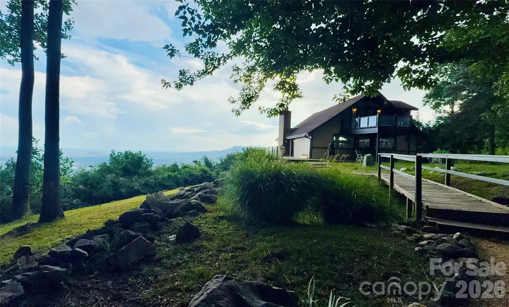 370 Mountain Side Drive Columbus NC 28722