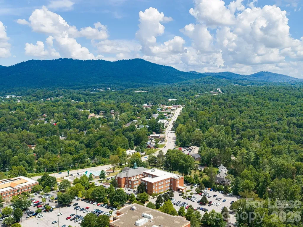 4 Vanderbilt Park Drive Asheville NC 28803