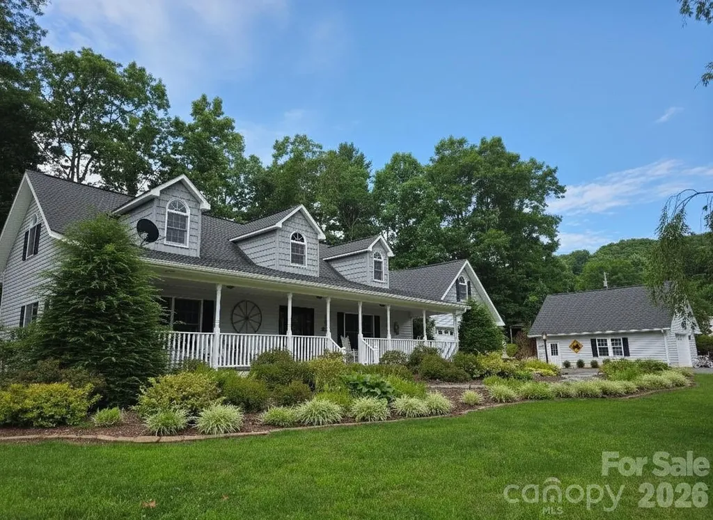 225 White Oak Road Burnsville NC 28714