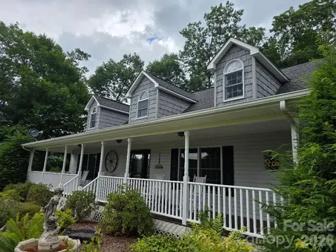 225 White Oak Road Burnsville NC 28714
