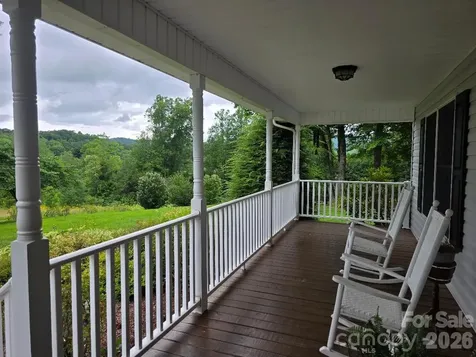 225 White Oak Road Burnsville NC 28714