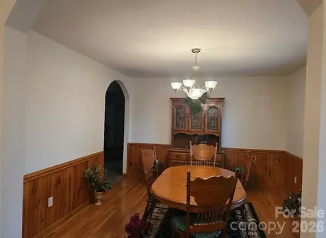 225 White Oak Road Burnsville NC 28714