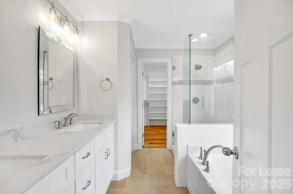 1210 Mendenhall Court Charlotte NC 28211