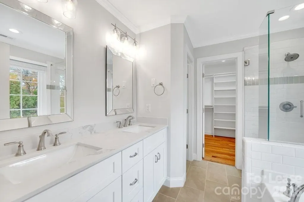 1210 Mendenhall Court Charlotte NC 28211
