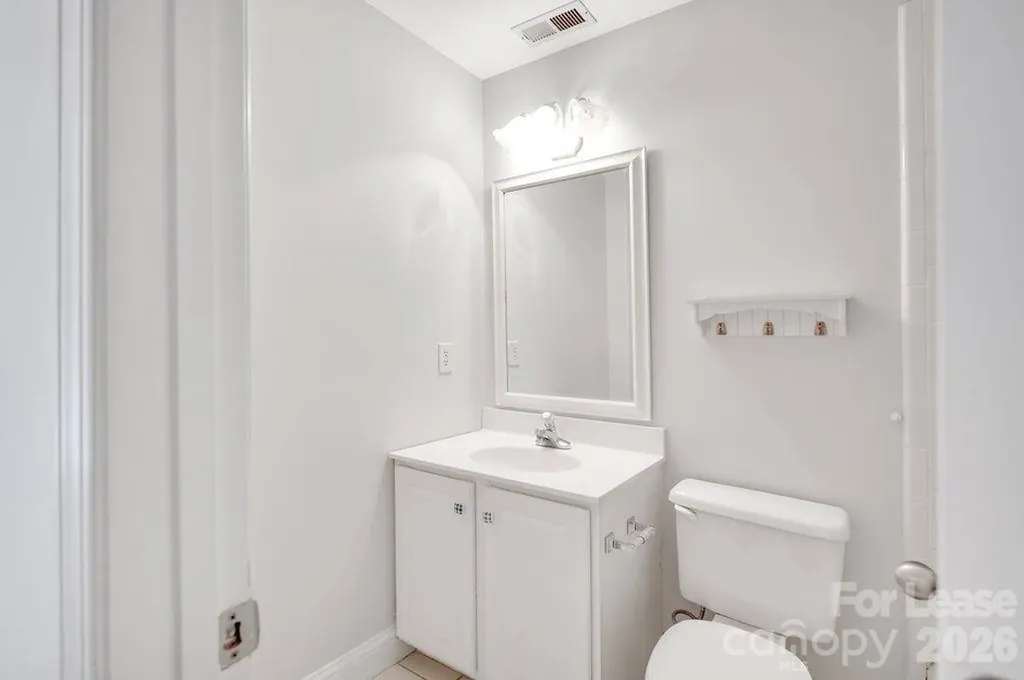 1210 Mendenhall Court Charlotte NC 28211