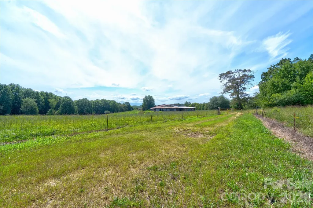 1106 Earl Road Shelby NC 28152
