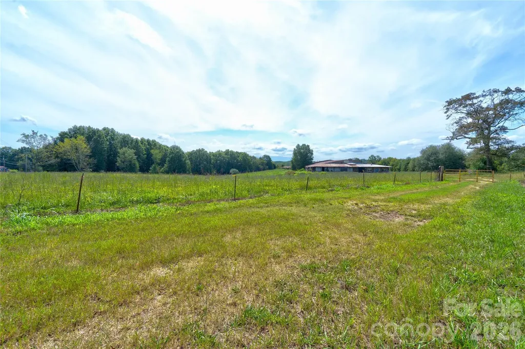1106 Earl Road Shelby NC 28152
