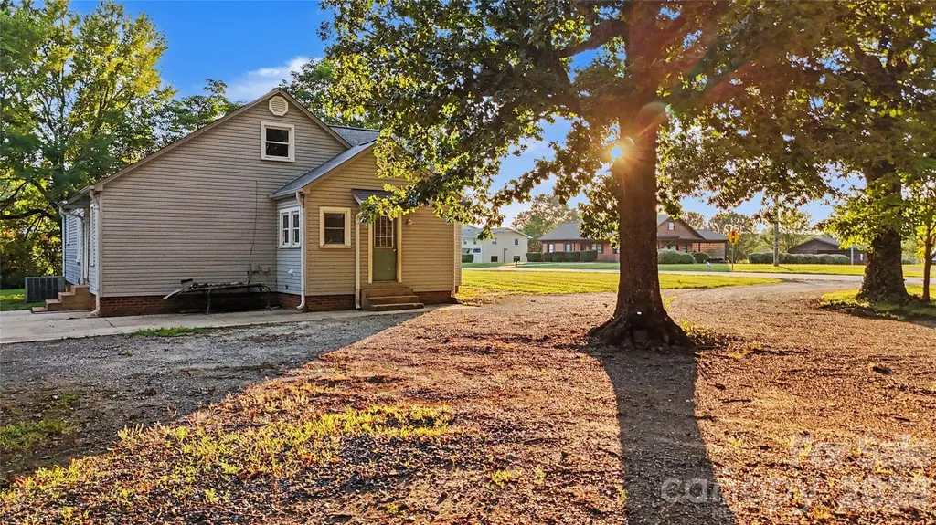 1229 Island Ford Road Statesville NC 28625