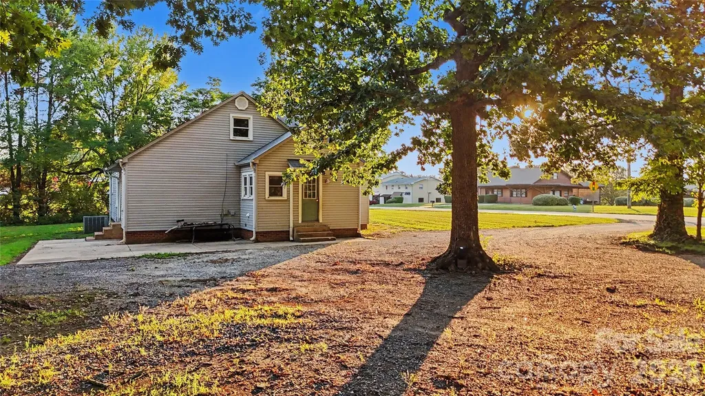 1229 Island Ford Road Statesville NC 28625