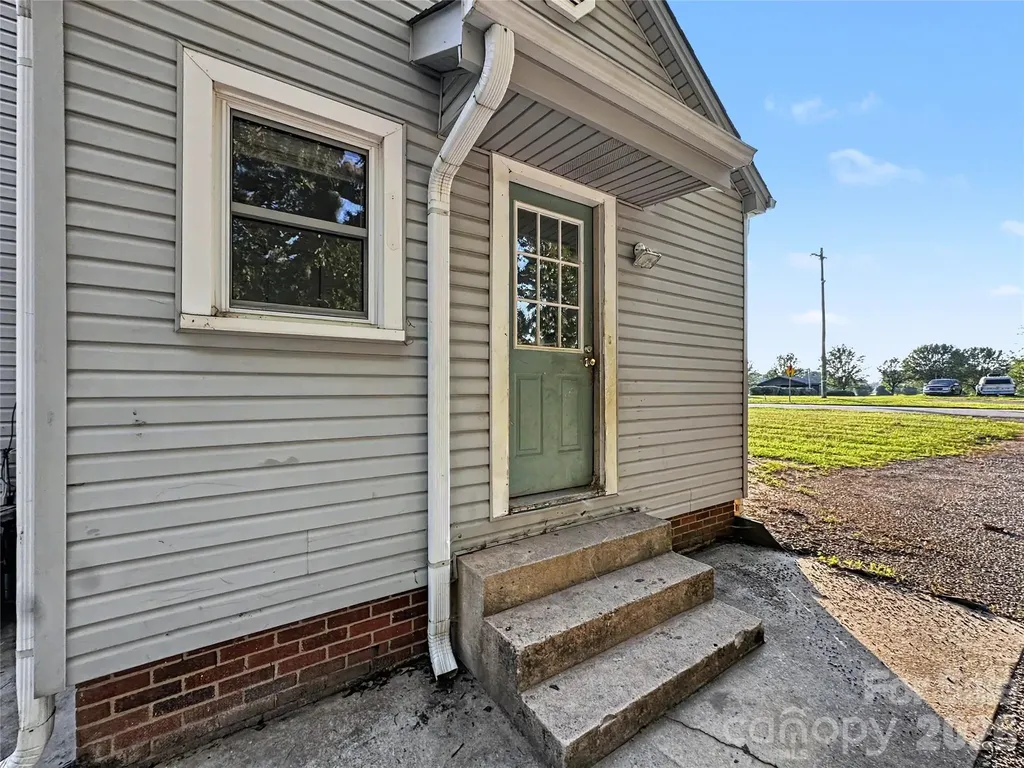 1229 Island Ford Road Statesville NC 28625