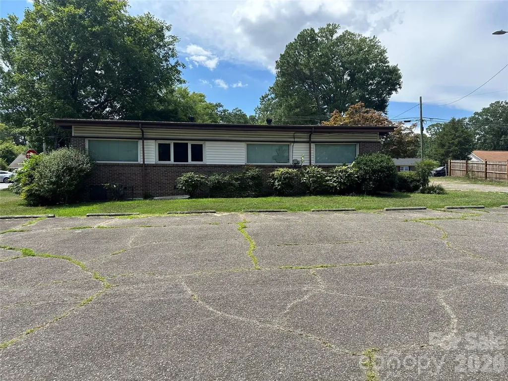 1418 S York Road Gastonia NC 28052