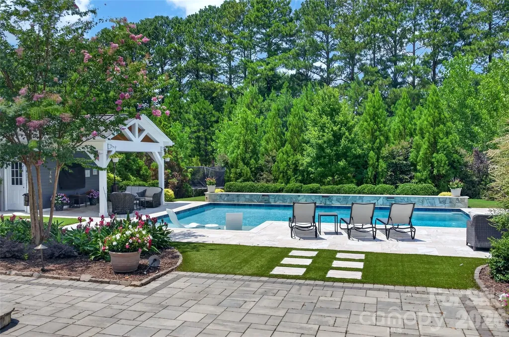 5110 Harwich Circle Matthews NC 28104