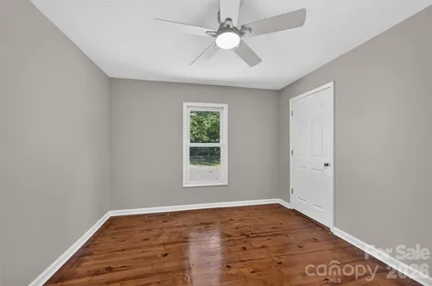 620 10th Street Boulevard NW Hickory NC 28601