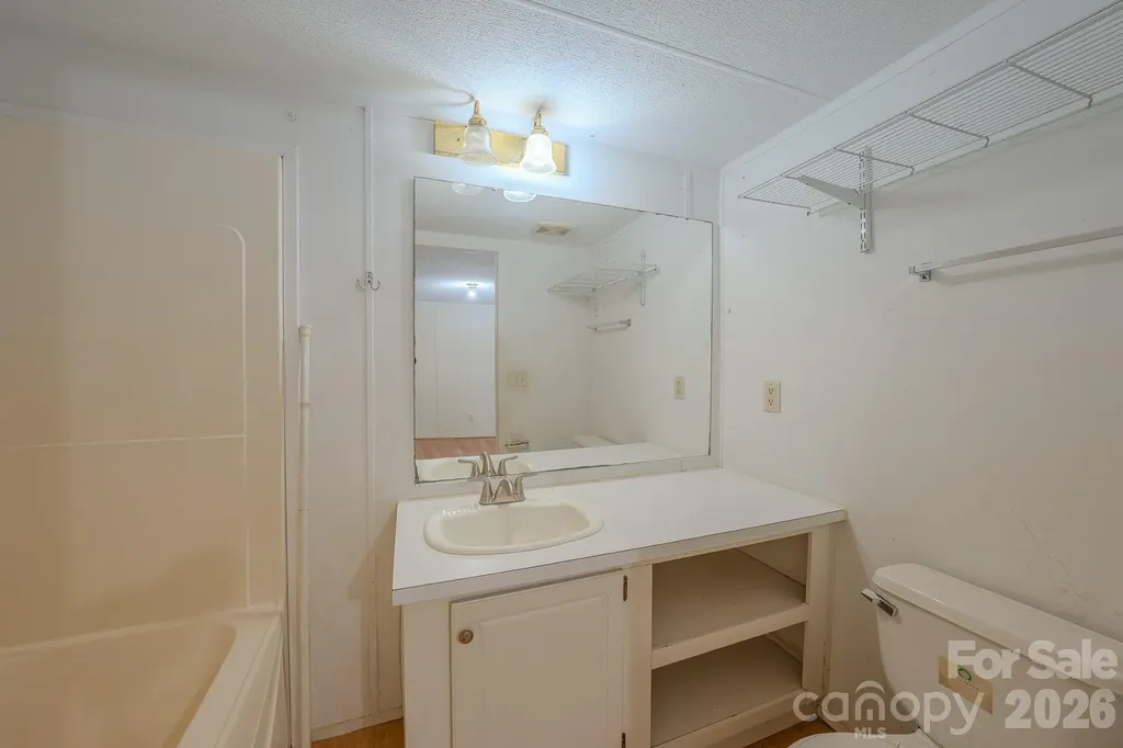 23 Tom Worley Road Leicester NC 28748