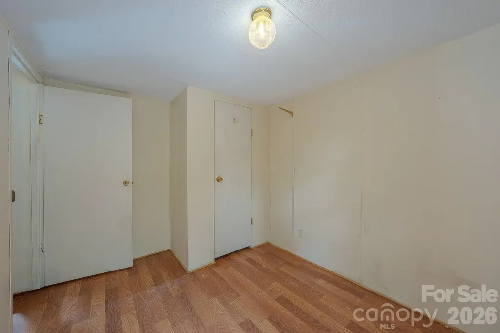 23 Tom Worley Road Leicester NC 28748