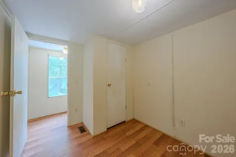 23 Tom Worley Road Leicester NC 28748